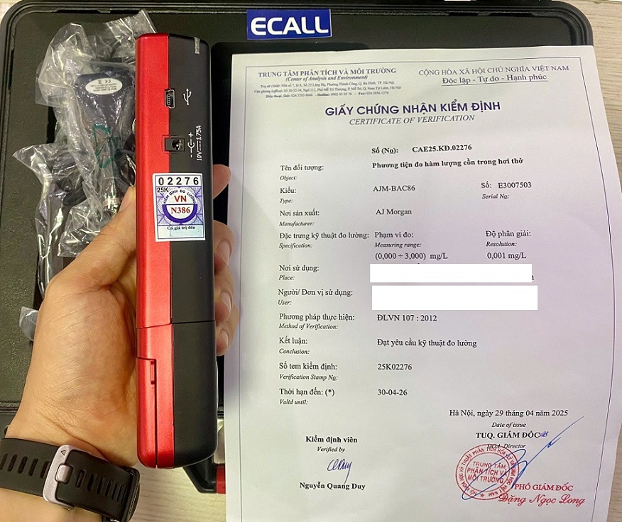 Máy có tem và giấy kiểm định đáp ứng ĐLVN 1072012